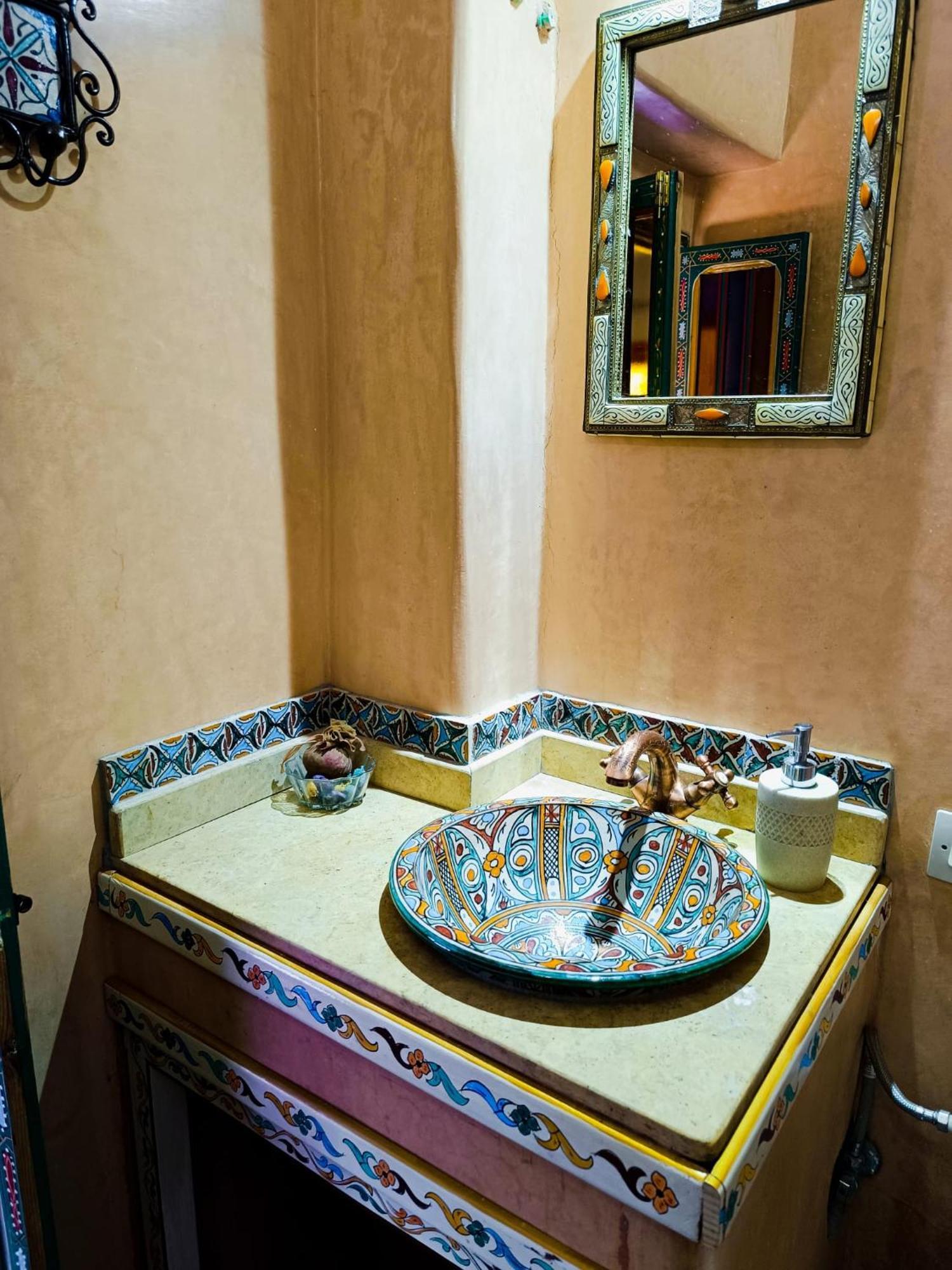 Auberge Casa Linda Чефчауен Екстериор снимка