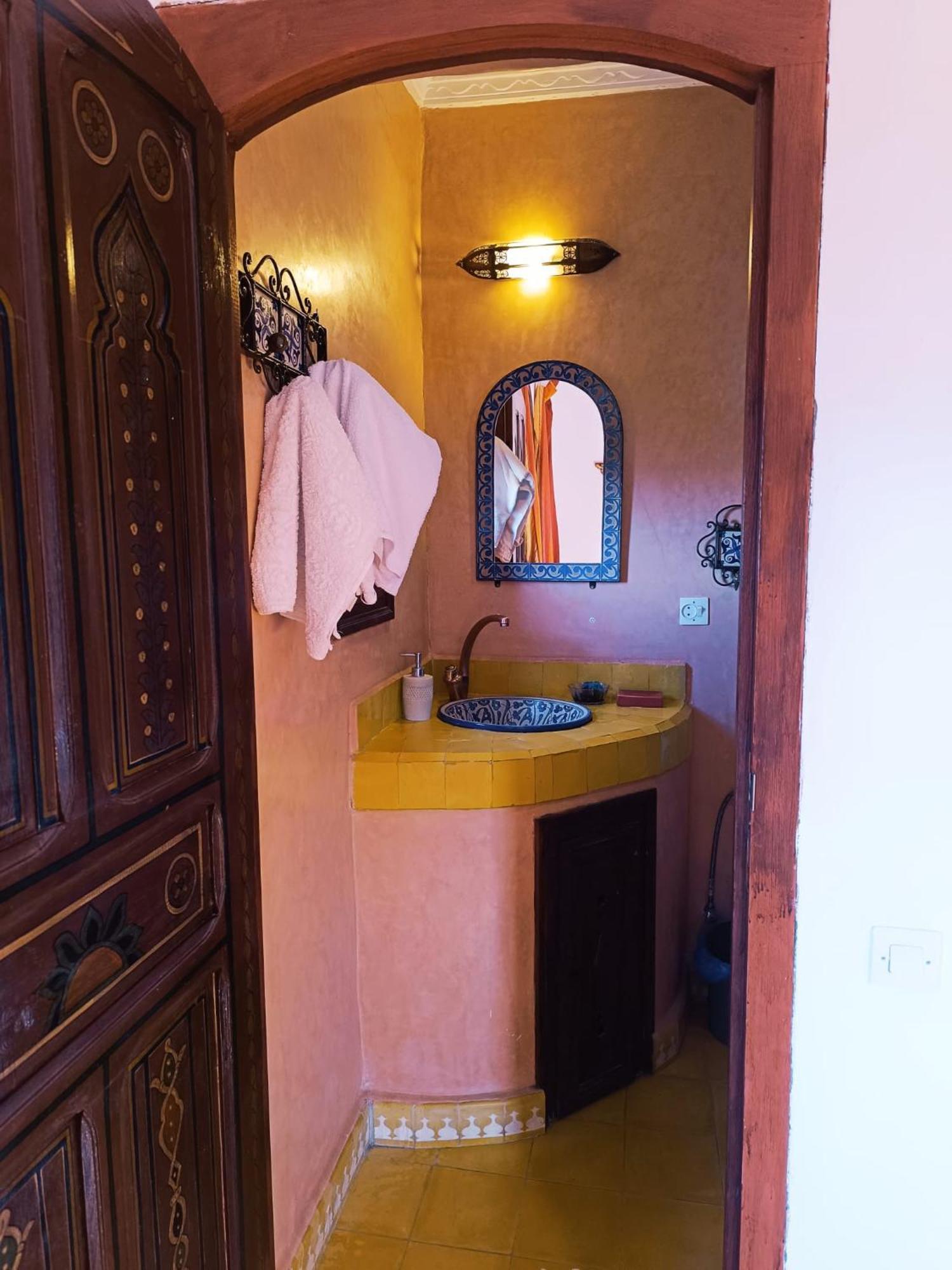 Auberge Casa Linda Чефчауен Екстериор снимка